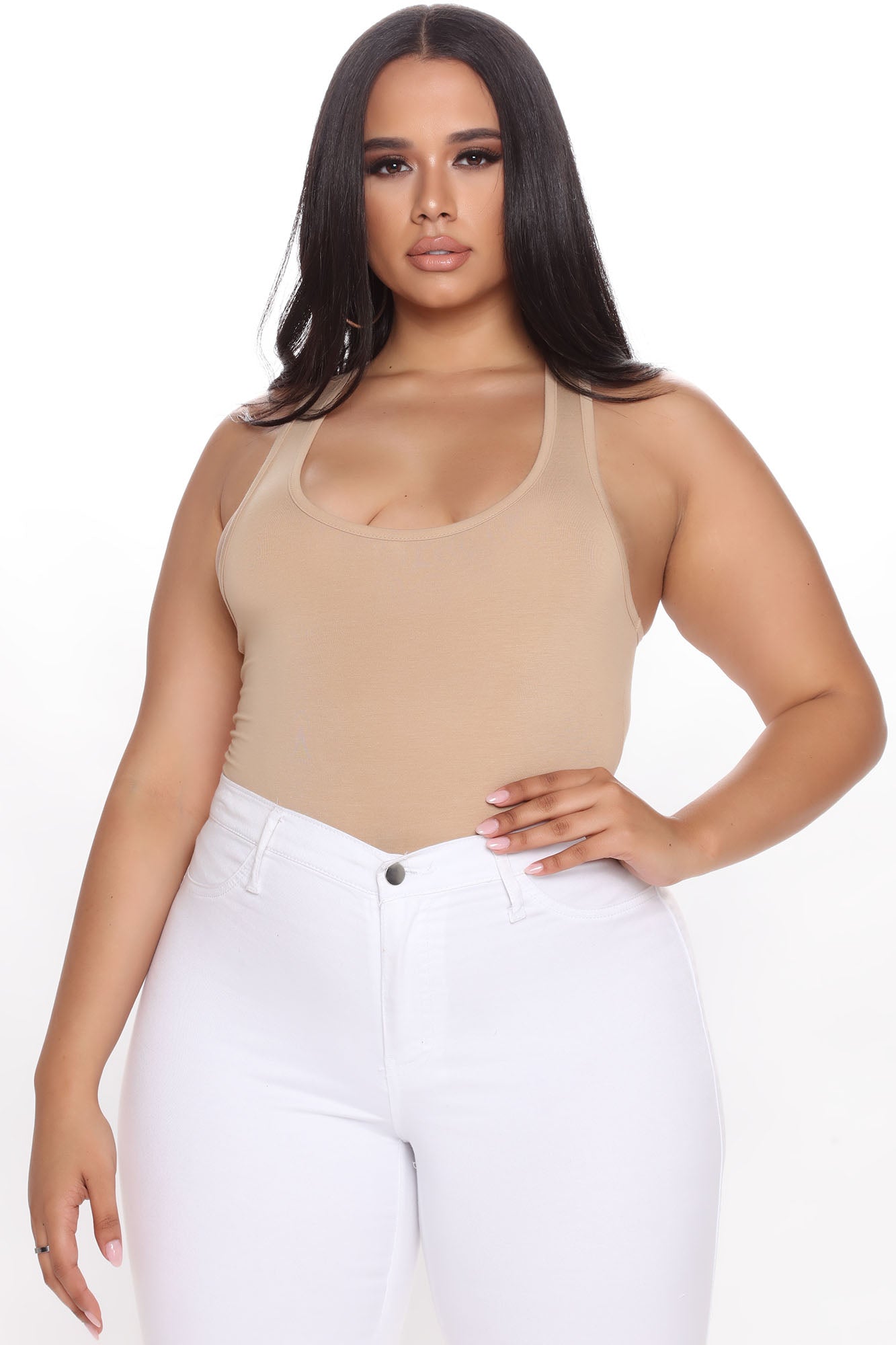 03-18-20Studio4_MA_ES_11-02-41_18_BKT17146_Khaki_P_8121_PLUS_JK