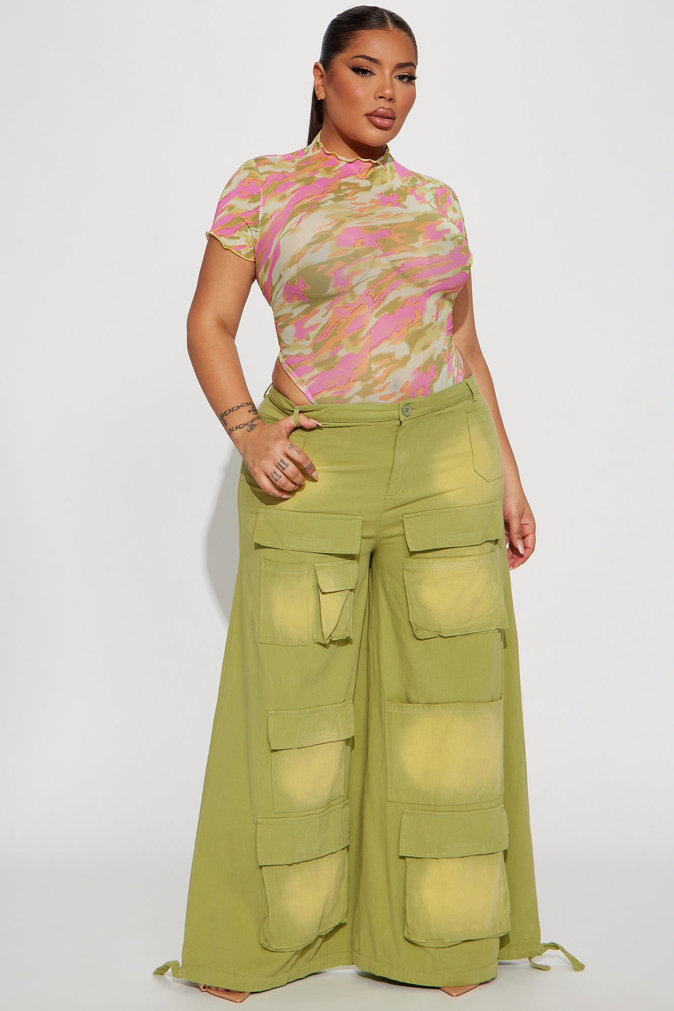 05-18-23Studio4_CXB_AC_14-08-07_40_JT2614_Greencombo_P_41609_PLUS_PXF