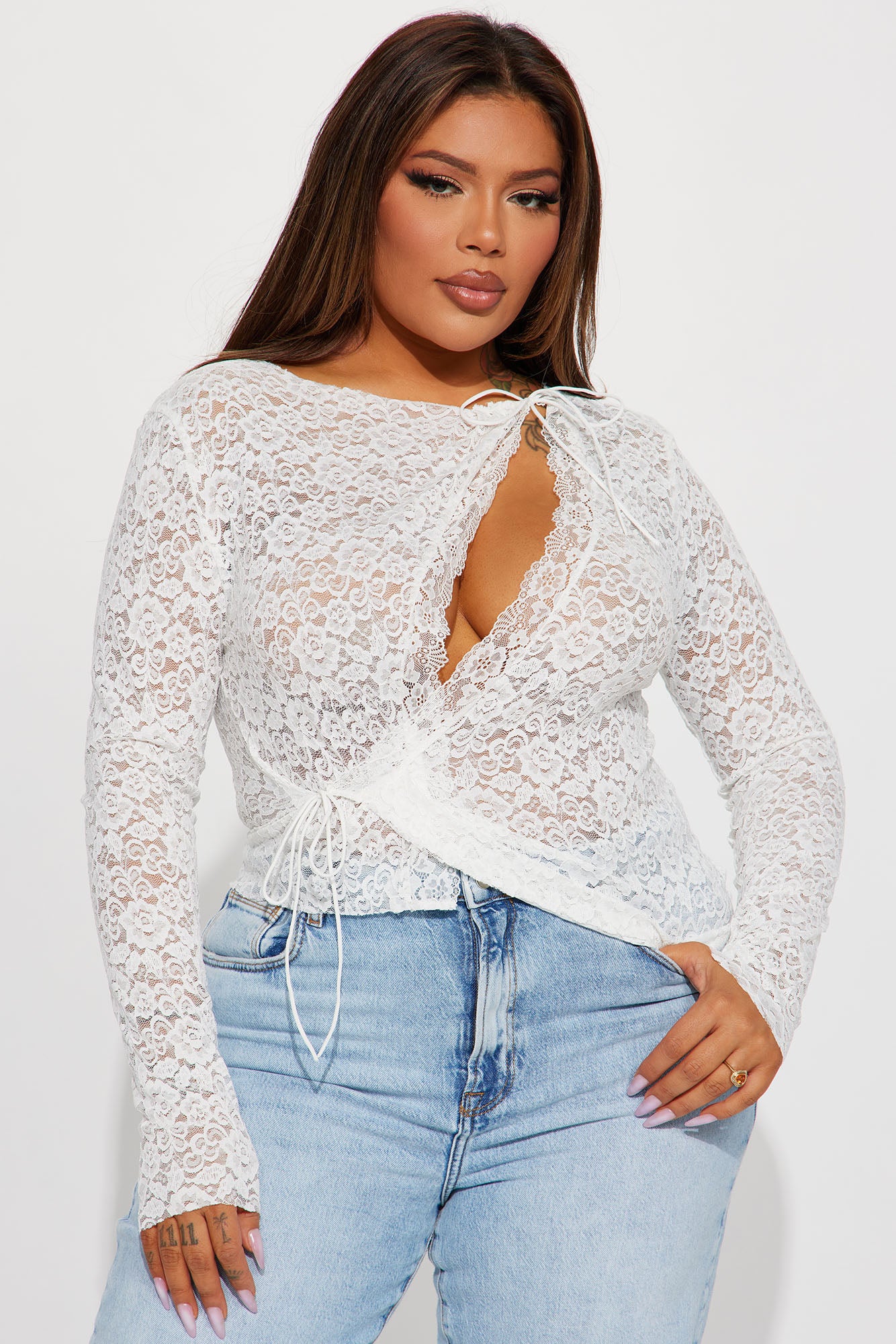 06-08-23Studio4_CXB_AS_11-16-51_13_J2370_OffWhite_P_6127_PLUS_SG