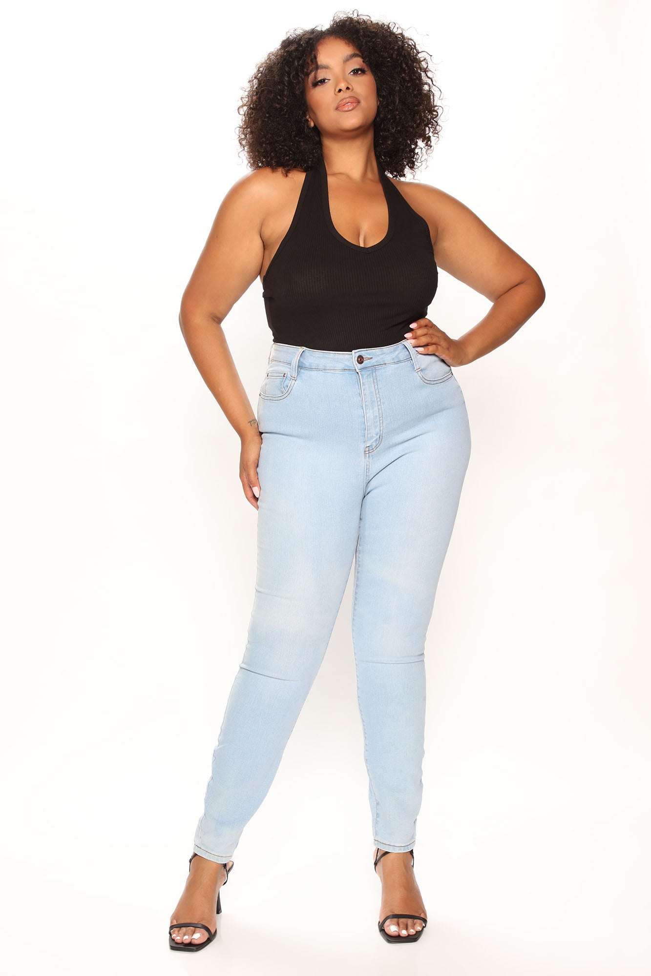 06-29-22Studio5_ME_KP_14-21-18_38_ZDRT40502_Black_P_4417_PLUS_JB