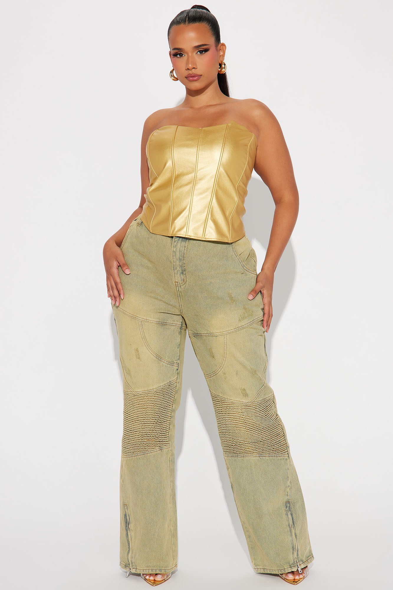 08-11-23Studio4_KF_PC_12-24-45__1_J4K8977C_Gold_P_25026_PLUS_SG