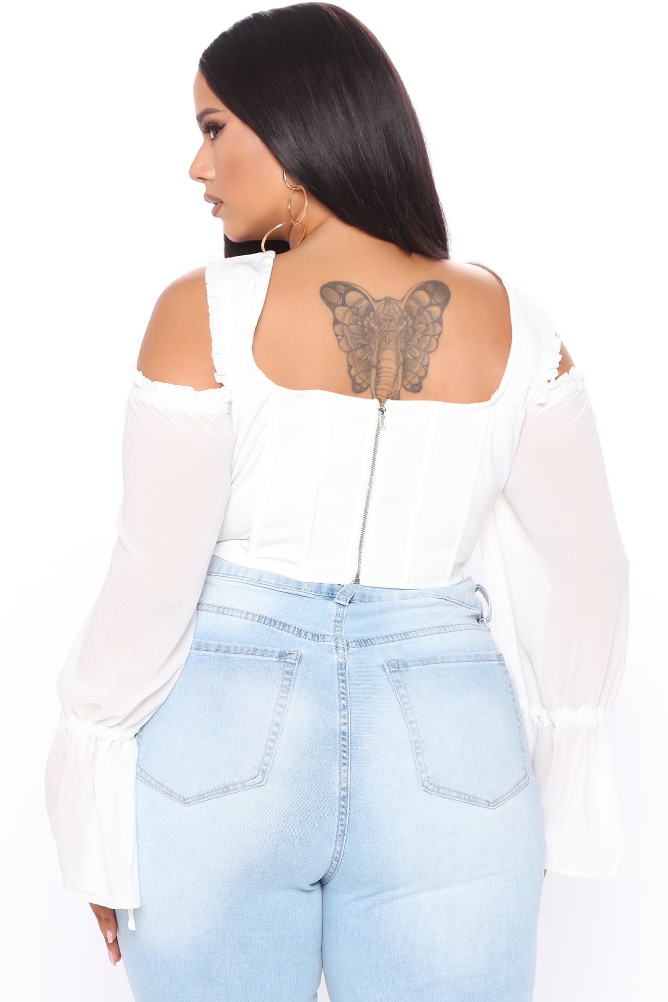 09-29-20Studio3_CE_JH_10-49-54_11_TWR1043_Ivory_0621_PLUS_KL